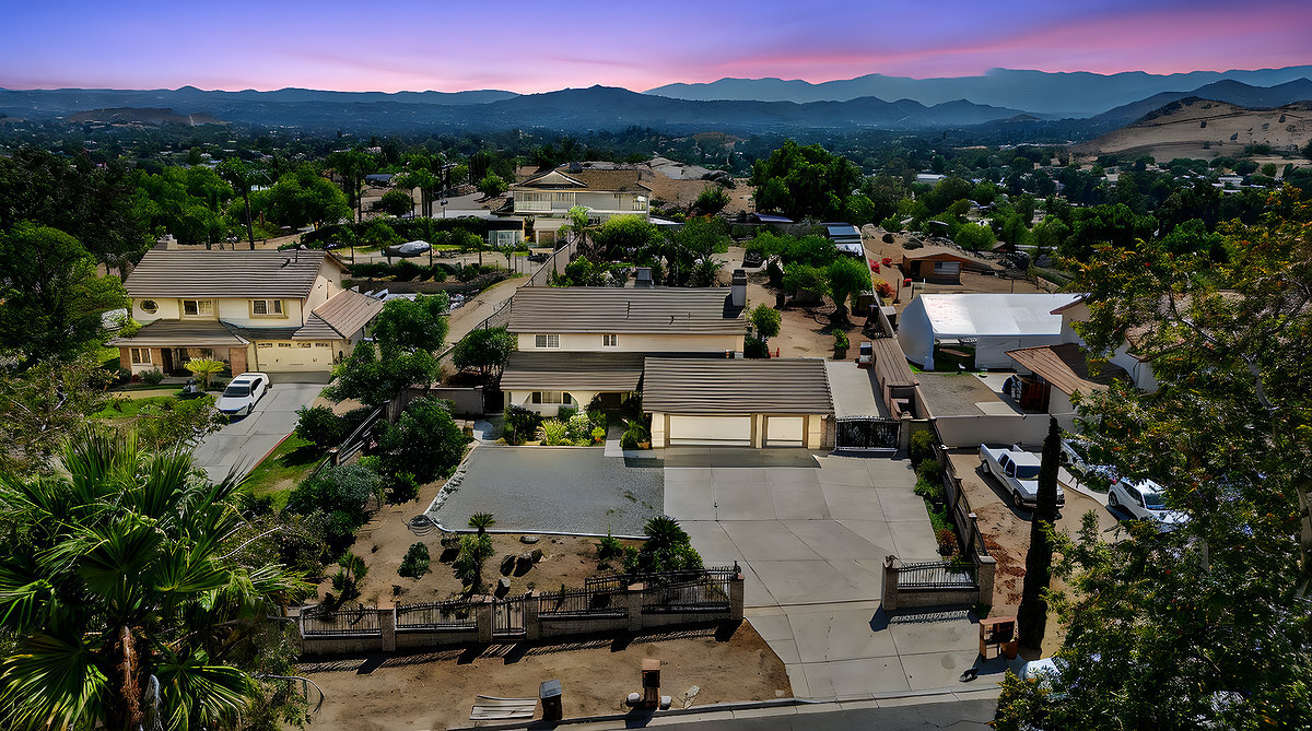 10728 Valley, Dr Riverside, CA 92505