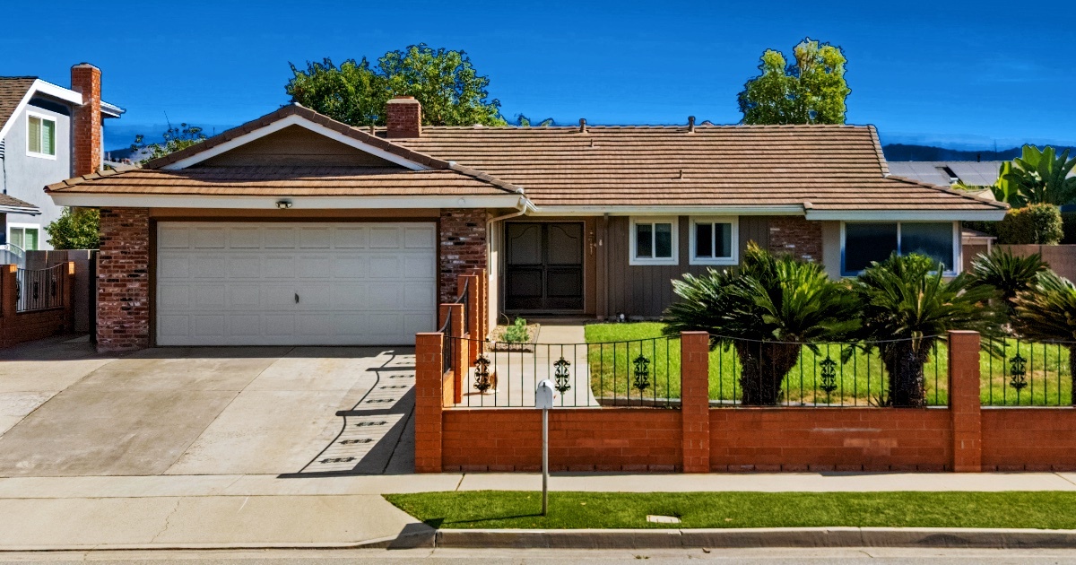 3349 Greenleaf Dr, Brea, CA 92823