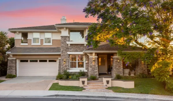 11 Chaparral Ct, Rancho San Margarita, CA 92688