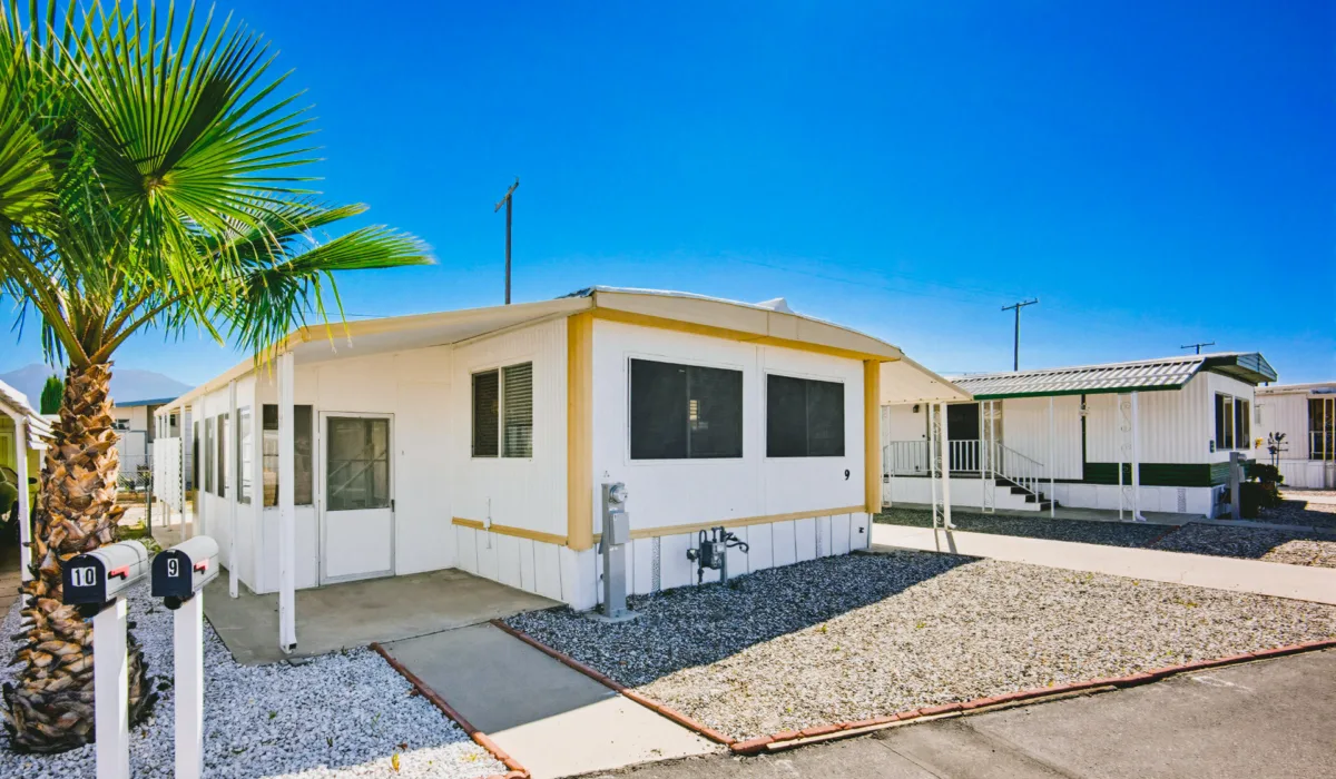 655 E Main St SPC 9, San Jacinto, CA 92583