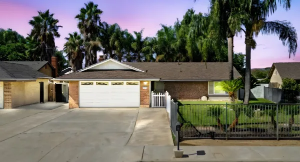 5130 Swallow Ln, Riverside, CA 92505